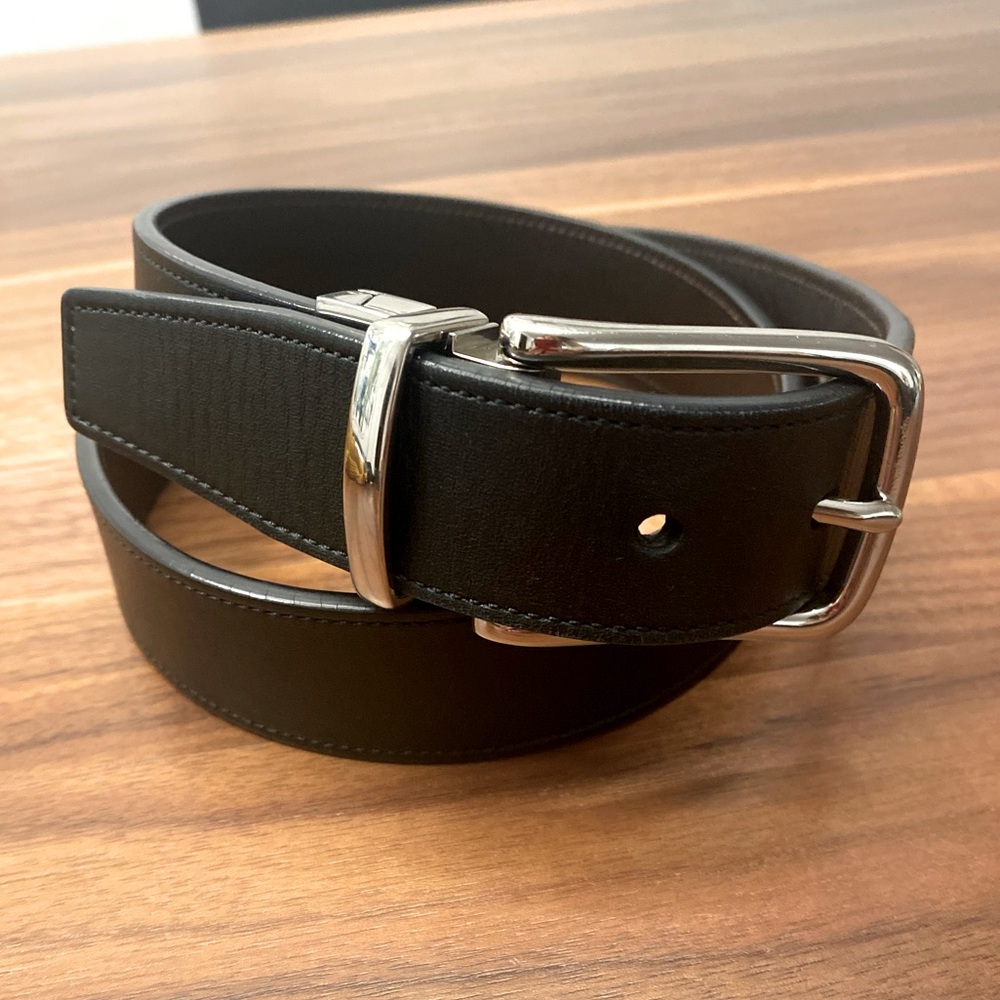 Coach reversible black and dark brown leather belt